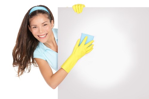 Deep carpet cleaning improving indoor freshness in Hampton Hill
